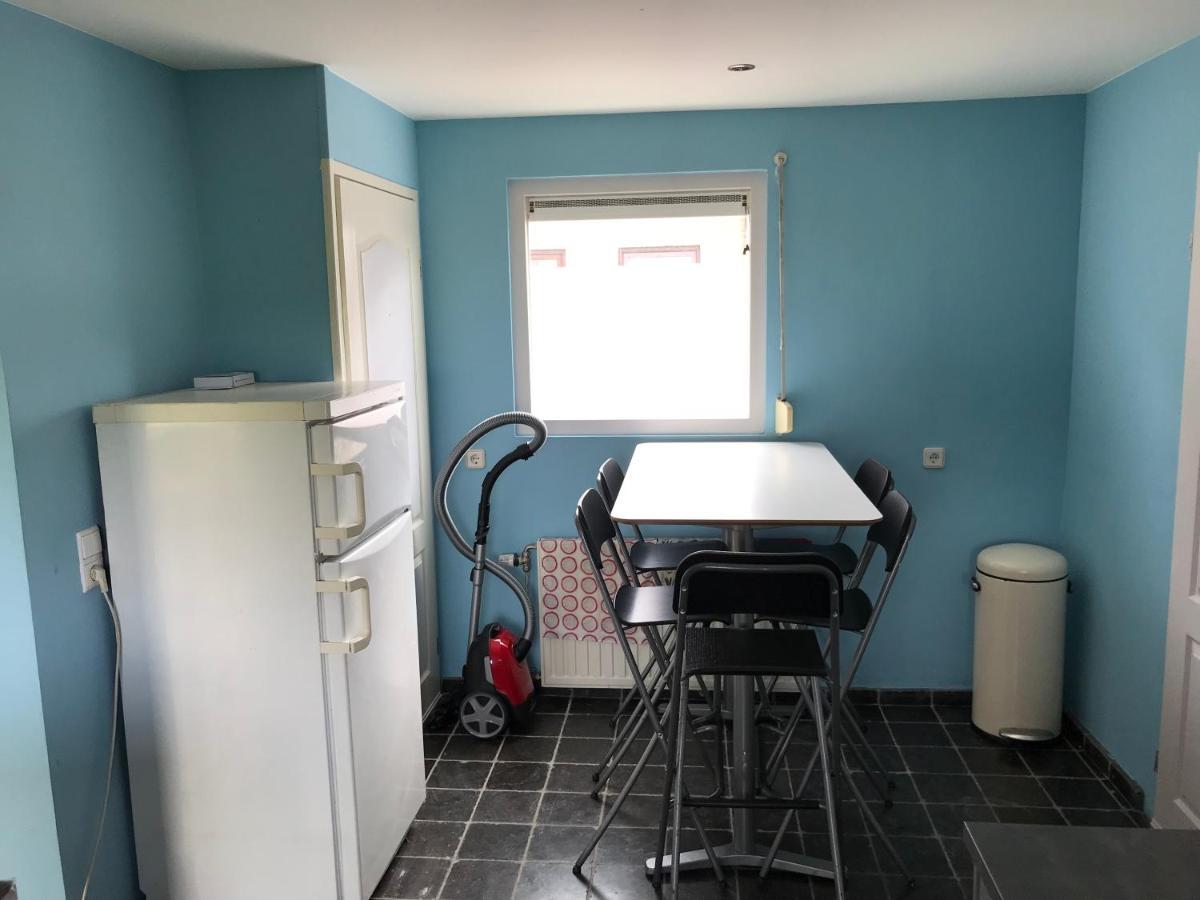 Leuk Vakantiewoning Dijk Woning Met 3 Slaapkamers Dicht Bij De Belgische Grensen Westdorpe Luaran gambar